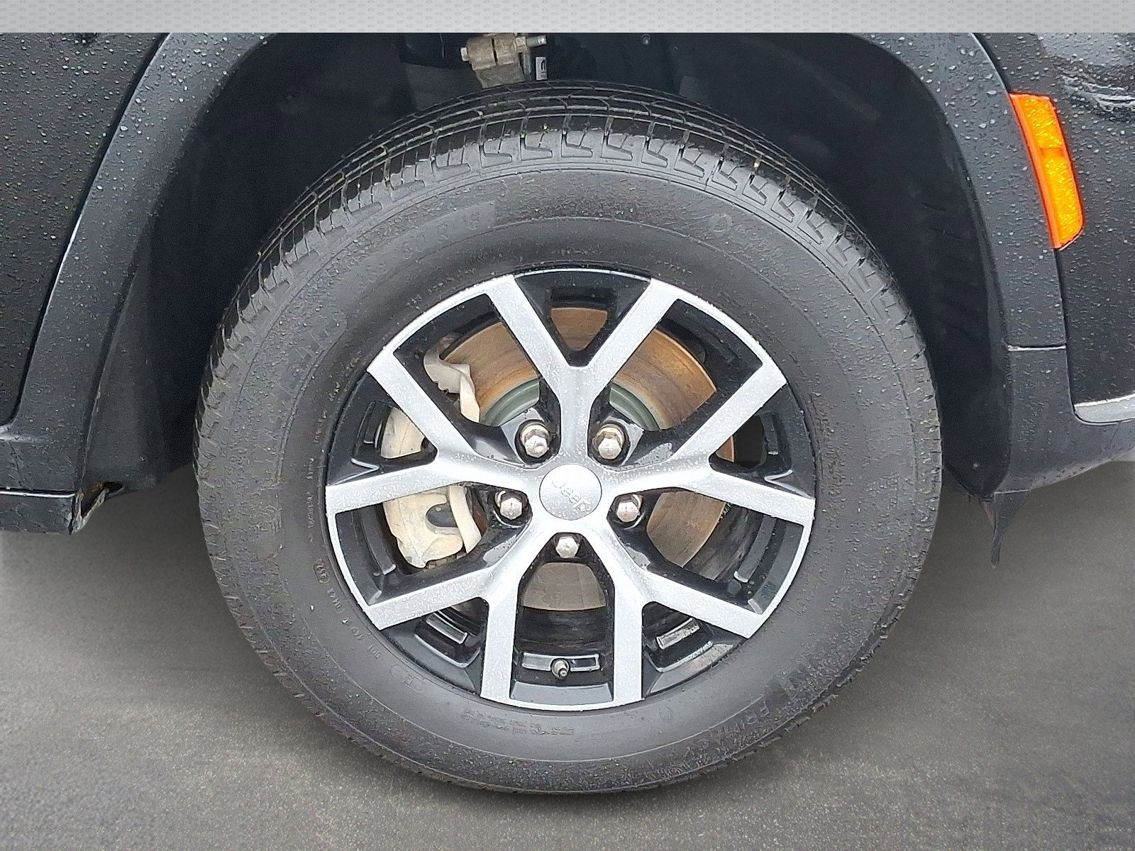 Certified 2024 Jeep Grand Cherokee L Limited image 8