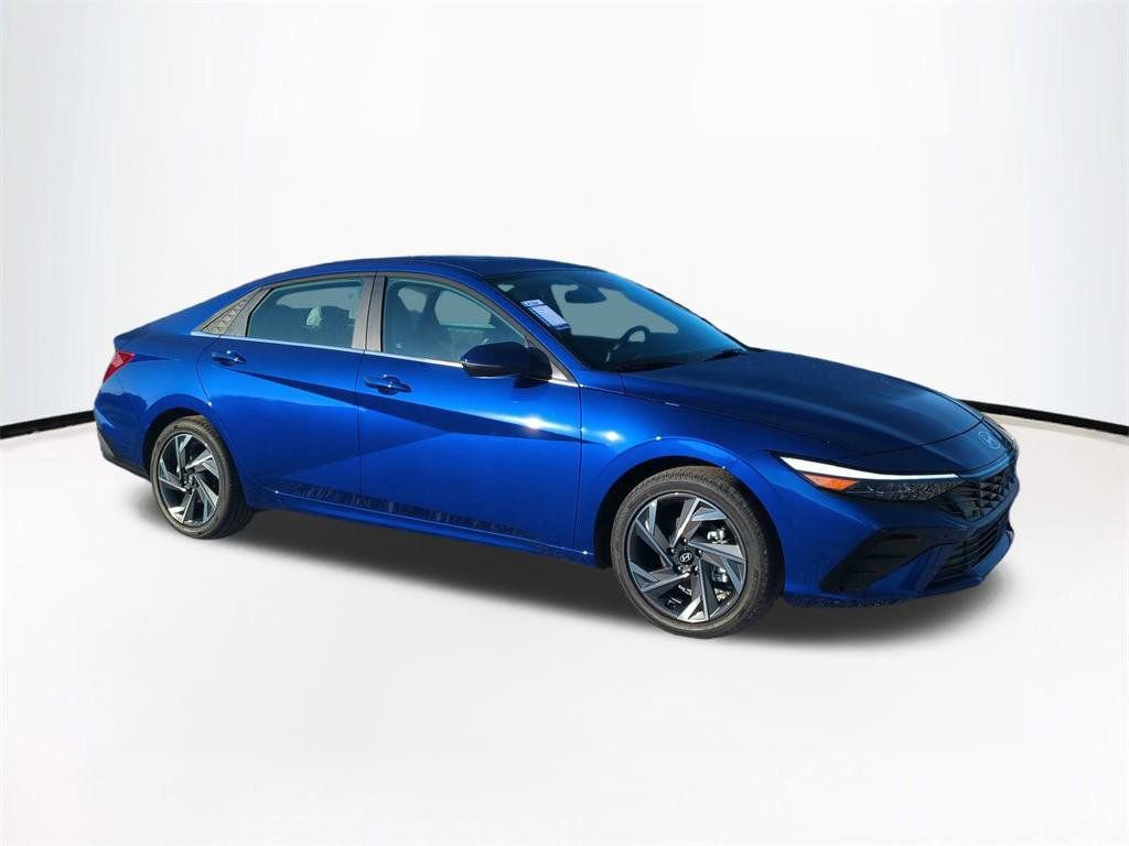 New 2026 Hyundai Elantra Limited image 2