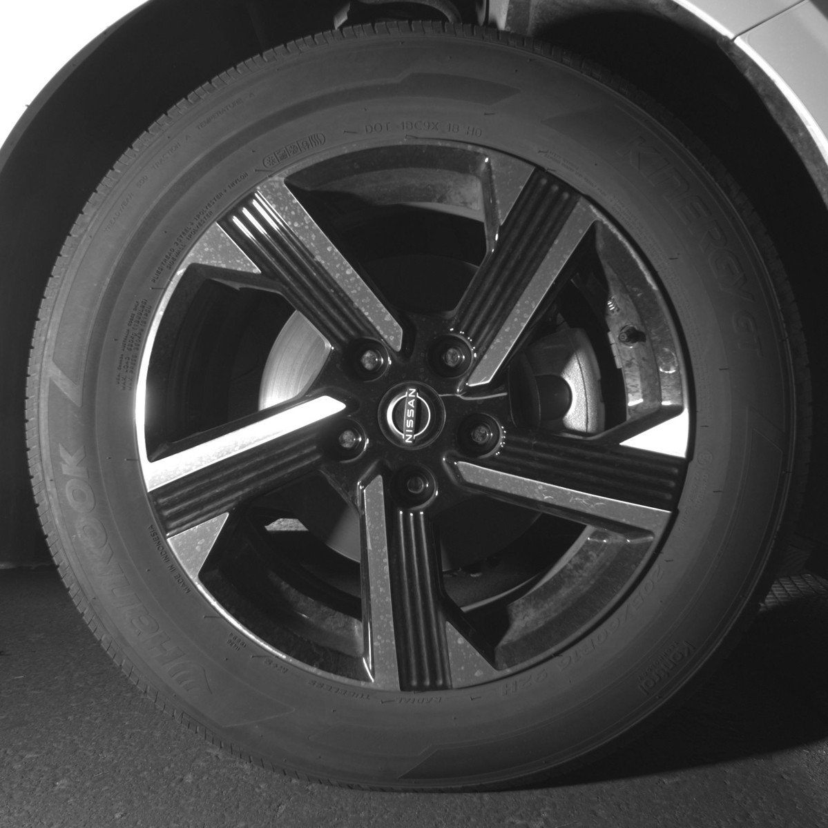 Used 2025 Nissan Sentra SV image 13