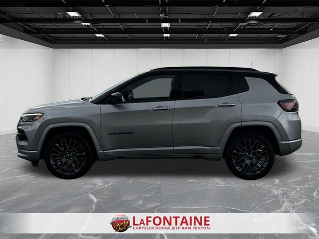Used 2022 Jeep Compass High Altitude AWD/4WD image 2
