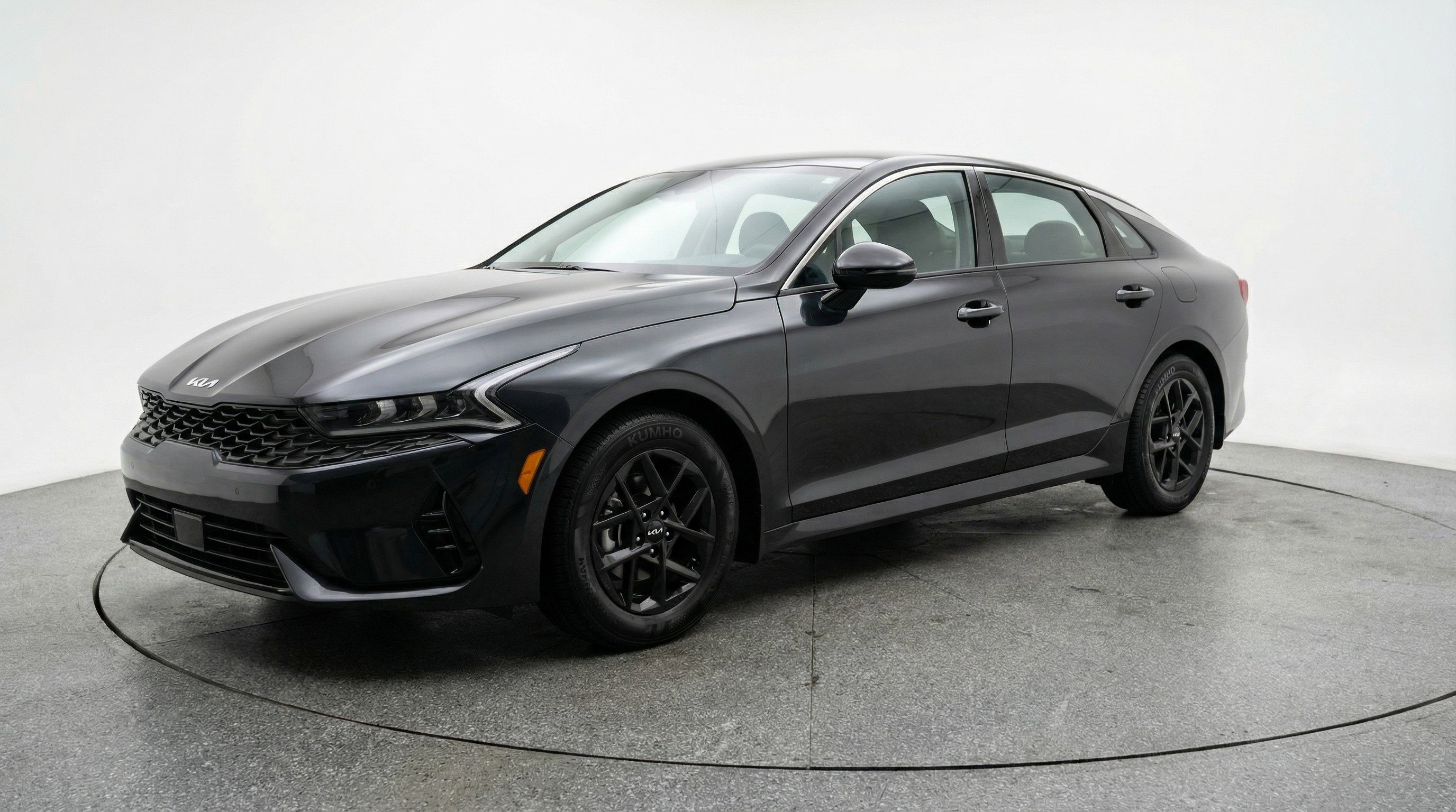 Used 2025 Kia K5 LXS image 3