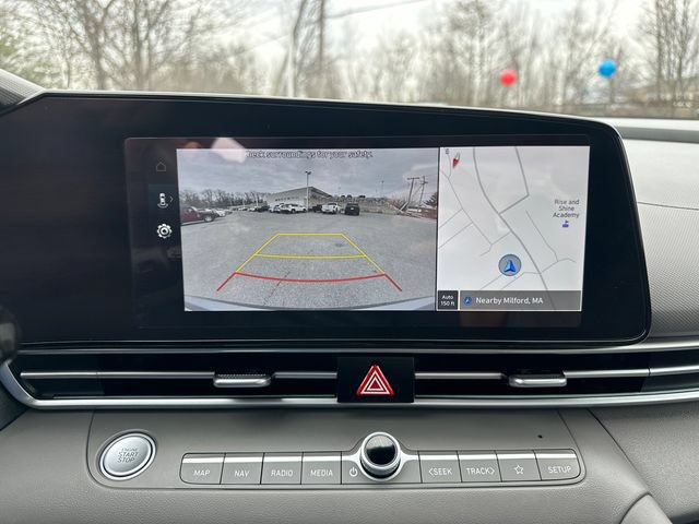 Used 2025 Hyundai Elantra SEL FWD image 38