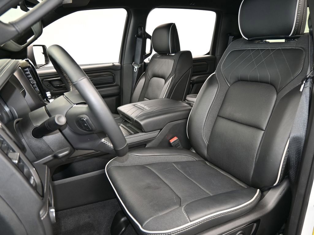 Used 2025 RAM 1500 Limited image 10