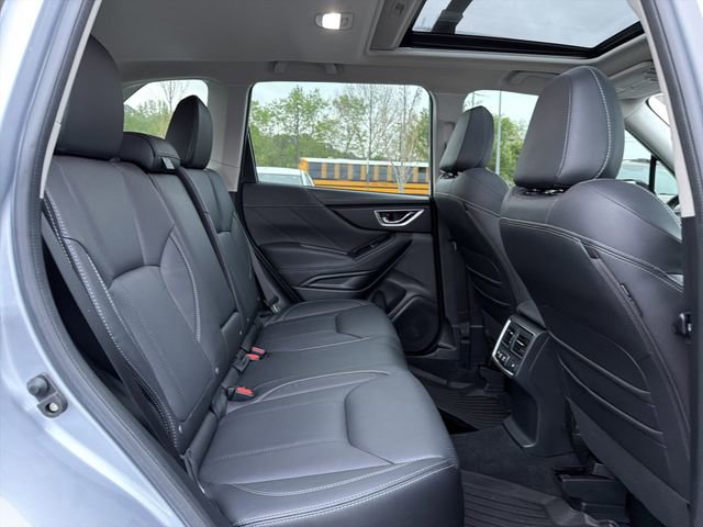 Used 2023 Subaru Forester Touring w/ Popular Package #3 image 16