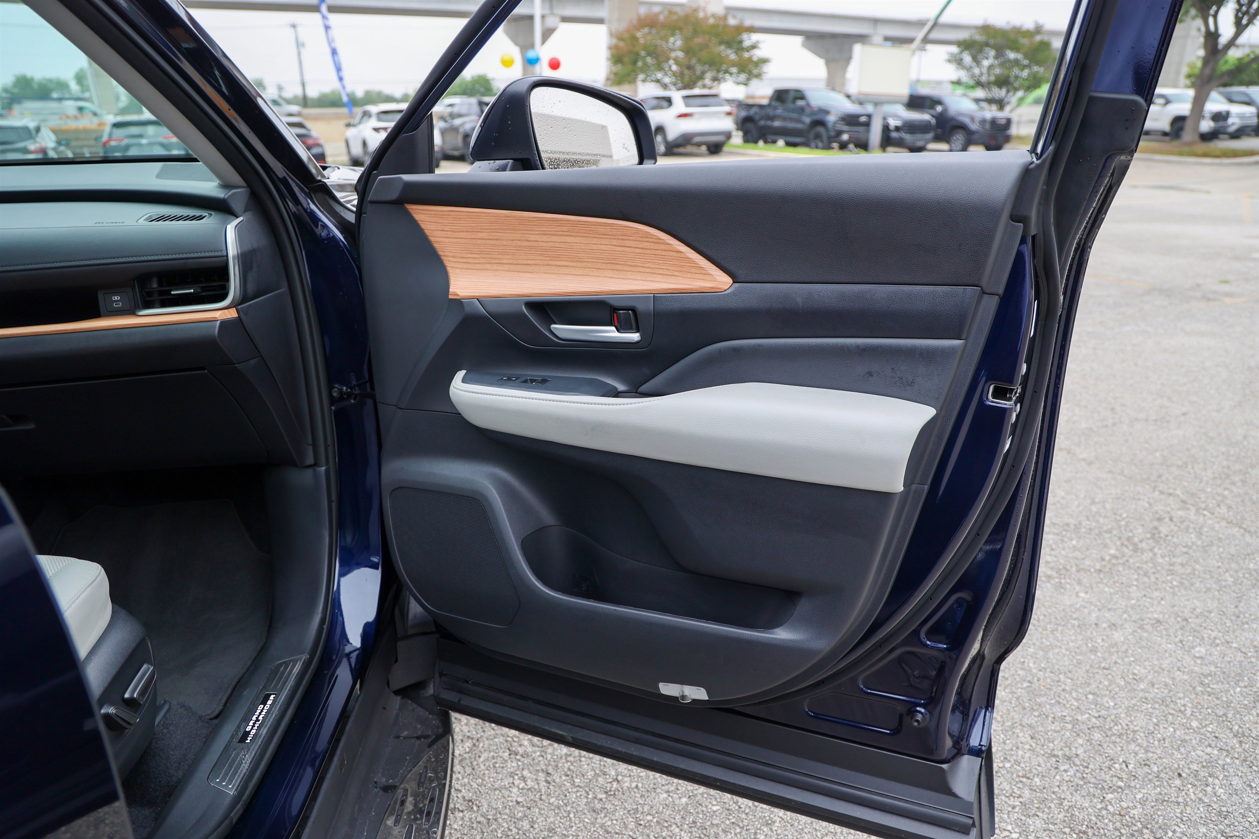 Certified 2025 Toyota Grand Highlander FWD image 48