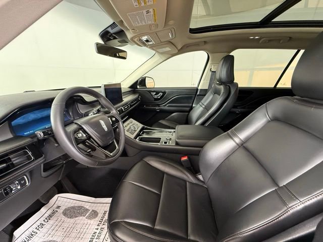 Used 2023 Lincoln Aviator 2WD w/ Premium Package image 13