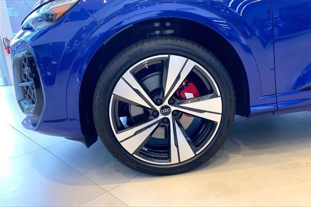 New 2025 Audi SQ5 Premium Plus image 12