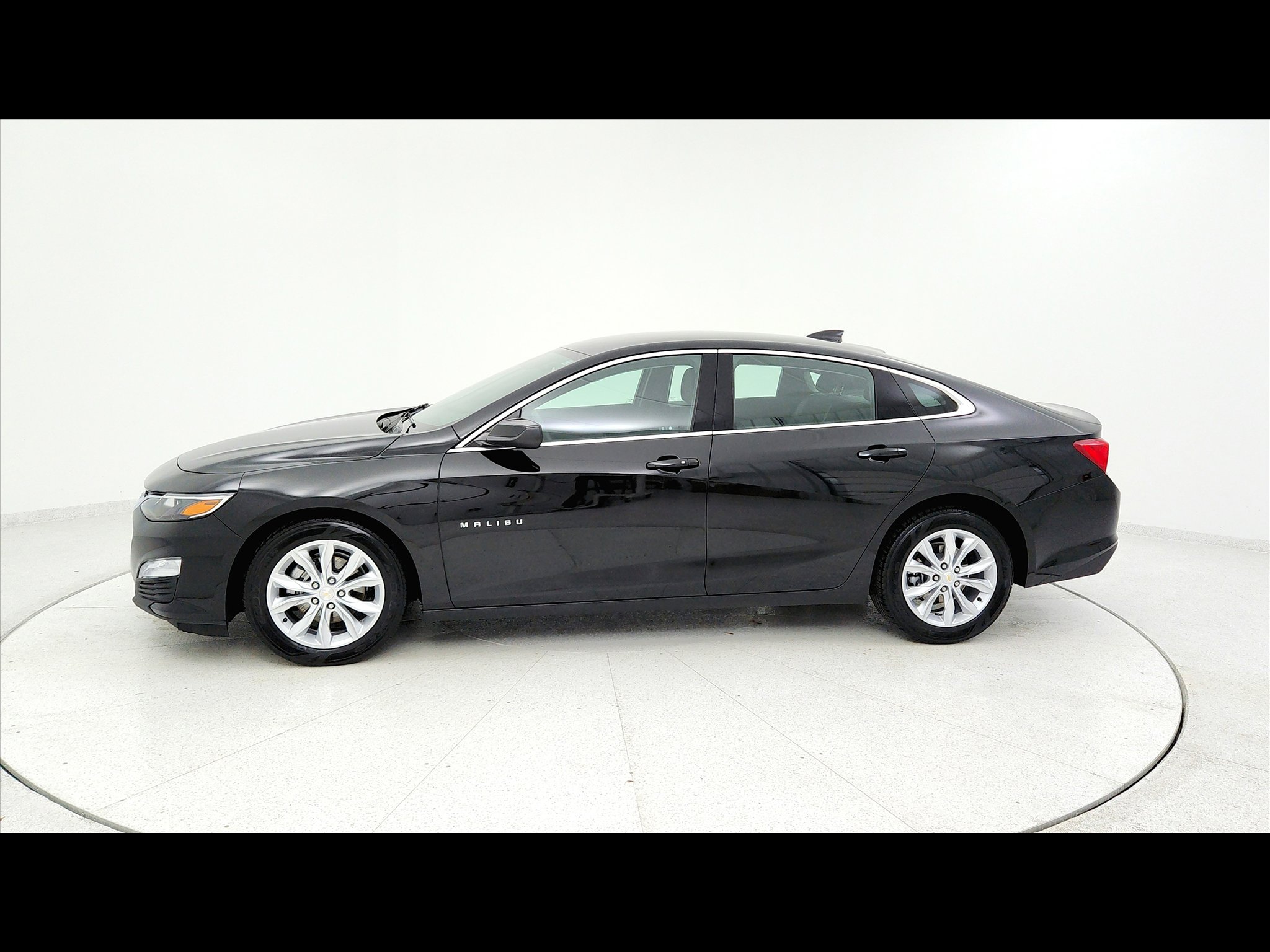Used 2025 Chevrolet Malibu LT