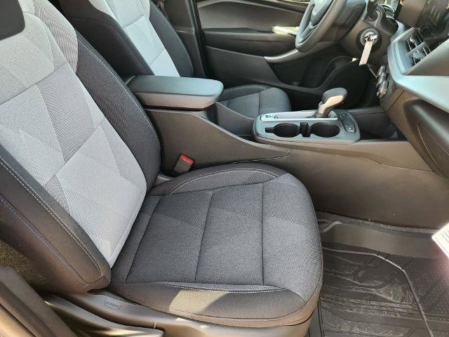 New 2026 Chevrolet Trax LS w/ LS Convenience Package FWD image 10