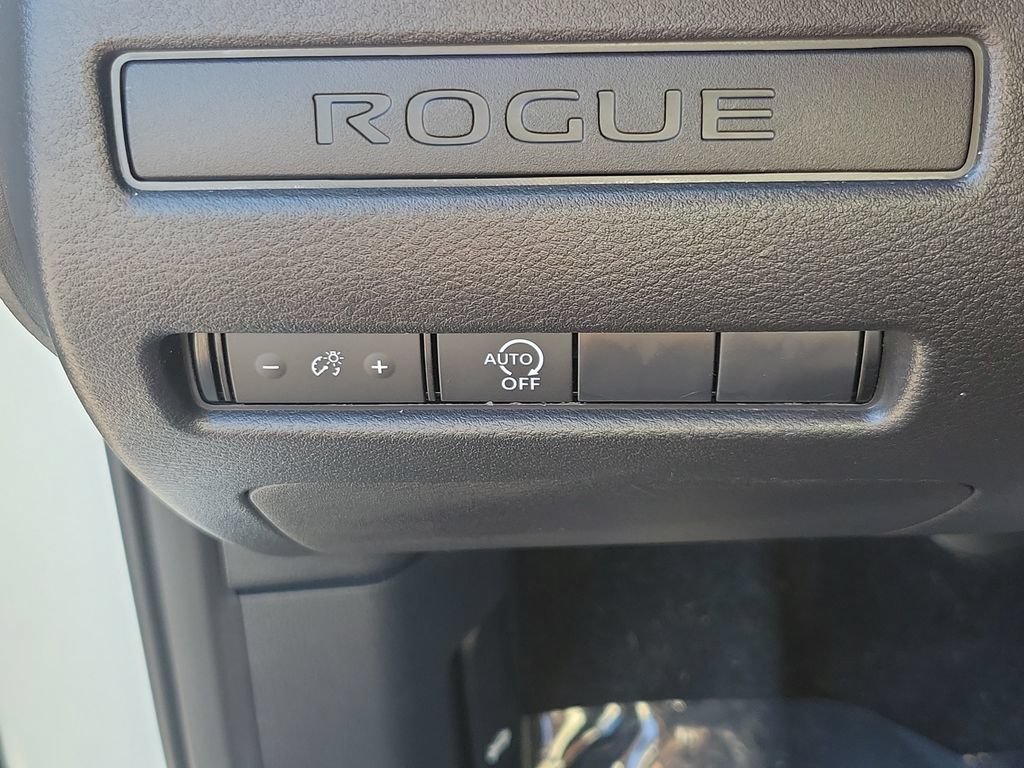 Certified 2026 Nissan Rogue S FWD image 29