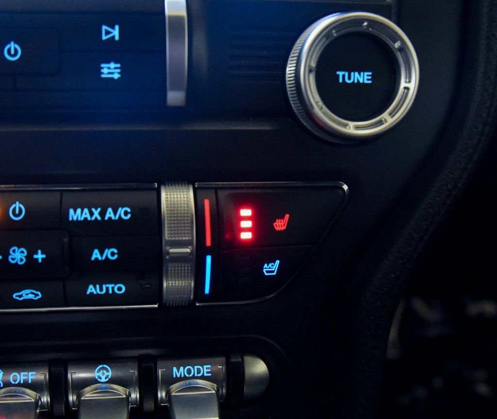 Used 2022 Ford Mustang Premium image 23