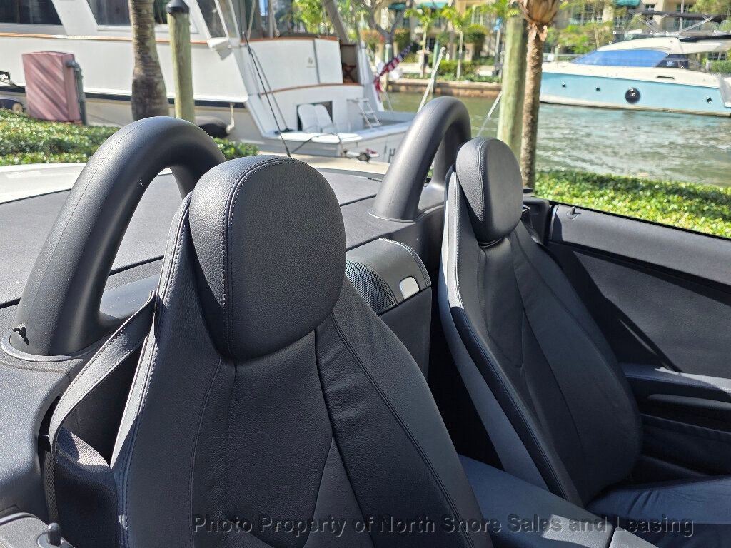 Used 2005 Mercedes-Benz SLK 350 Movie Star image 10