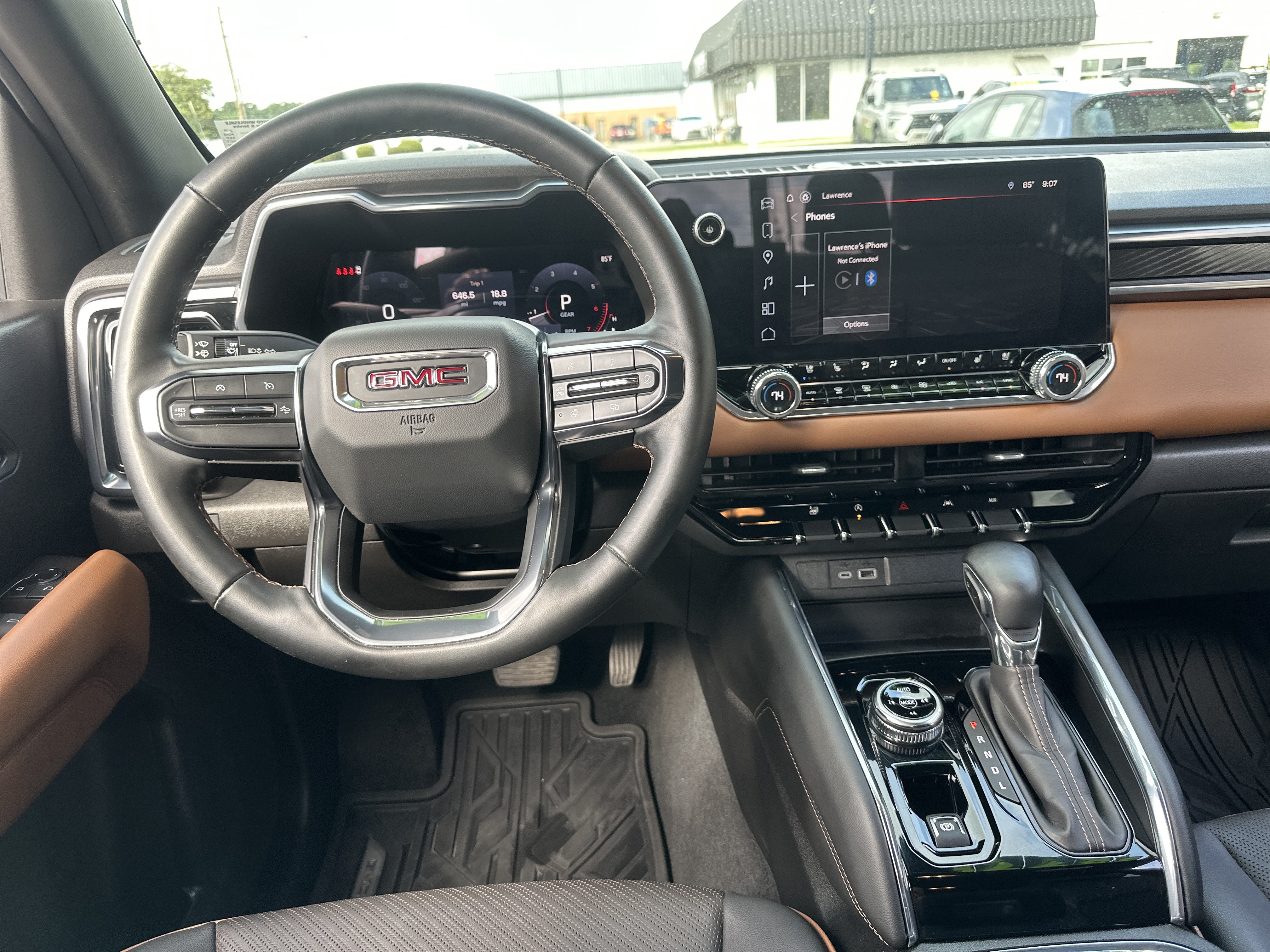 Used 2024 GMC Canyon AT4 w/ AT4 Premium Package AWD/4WD image 15