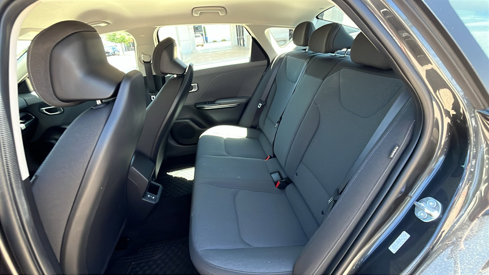 Used 2025 Kia K4 FWD image 24