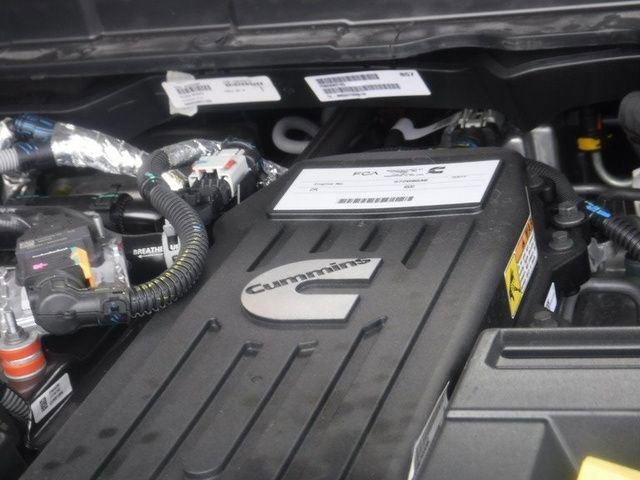 New 2026 RAM 2500 Big Horn AWD/4WD image 4