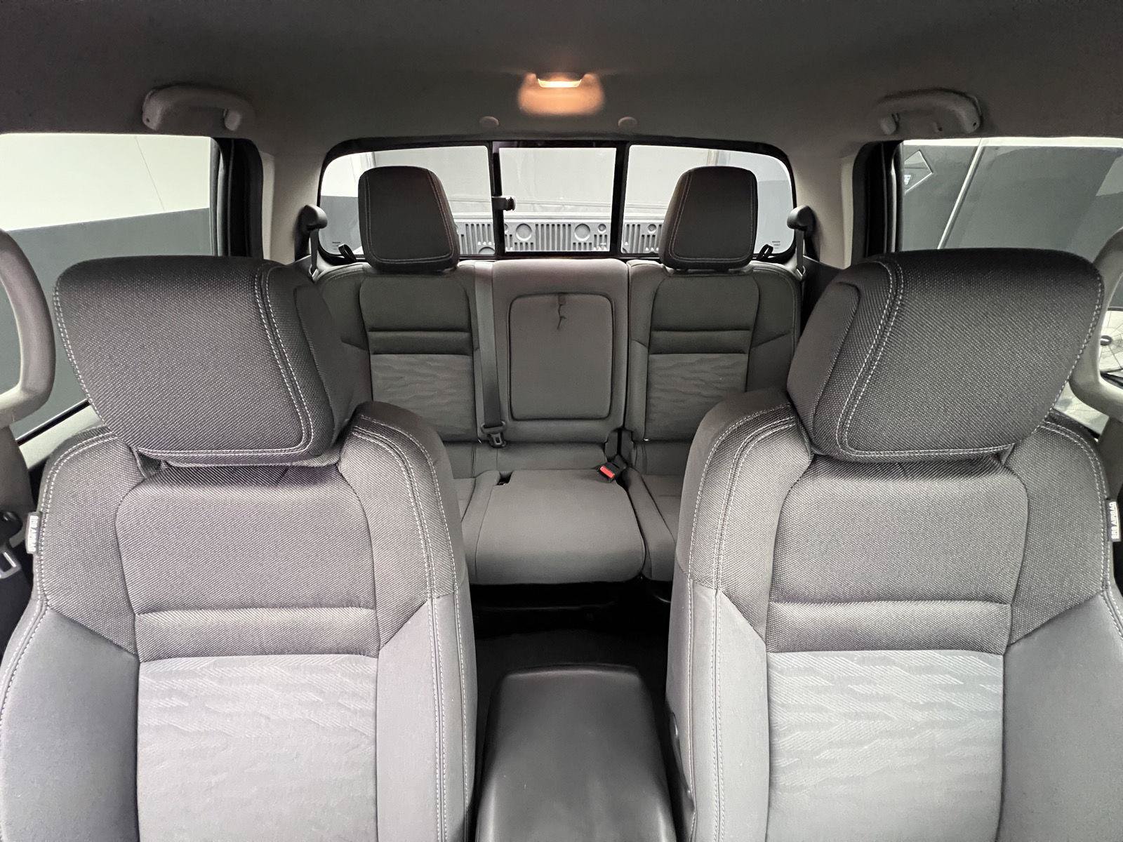 Used 2022 Nissan Frontier SV RWD image 29