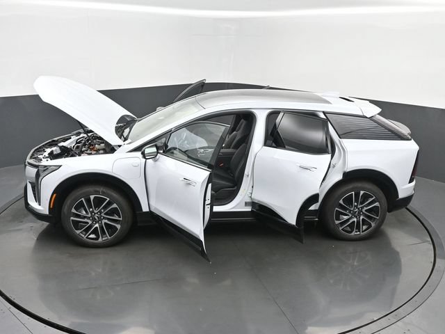 New 2026 Cadillac Optiq Sport 1 w/ LPO, Floor Liner Package AWD/4WD image 64