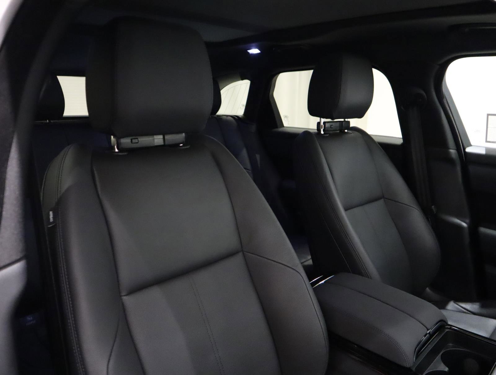 Used 2026 Land Rover Range Rover Velar Dynamic SE image 18