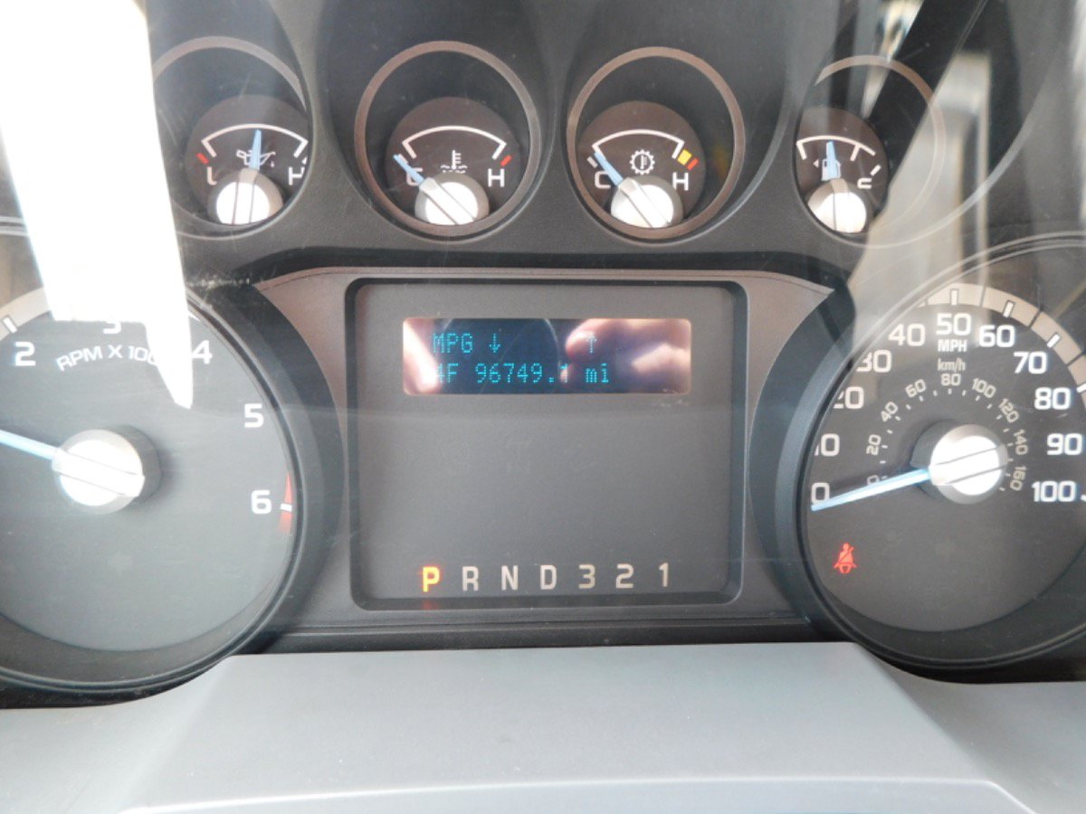 Used 2011 Ford F550 Luxury w/ PWR Equipment Group RWD image 6