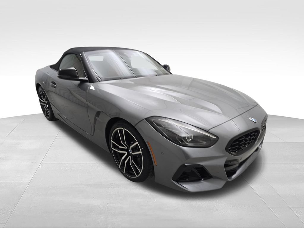 New 2026 BMW Z4 M40i w/ Premium Package RWD image 2