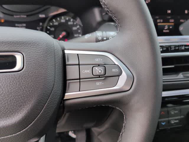 New 2026 Jeep Compass Latitude AWD/4WD image 24