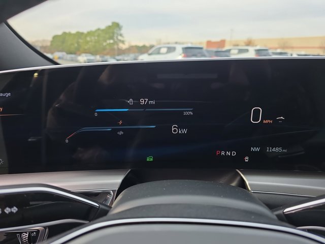 Certified 2024 Cadillac Lyriq Luxury image 23