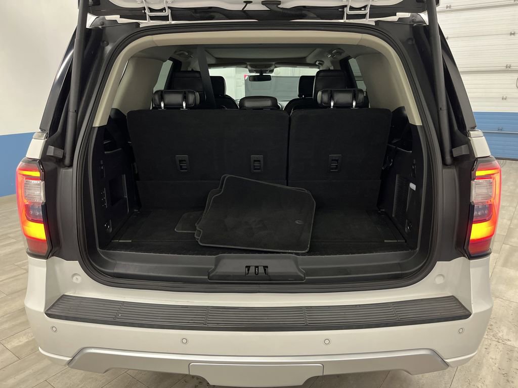 Used 2019 Ford Expedition Platinum image 16
