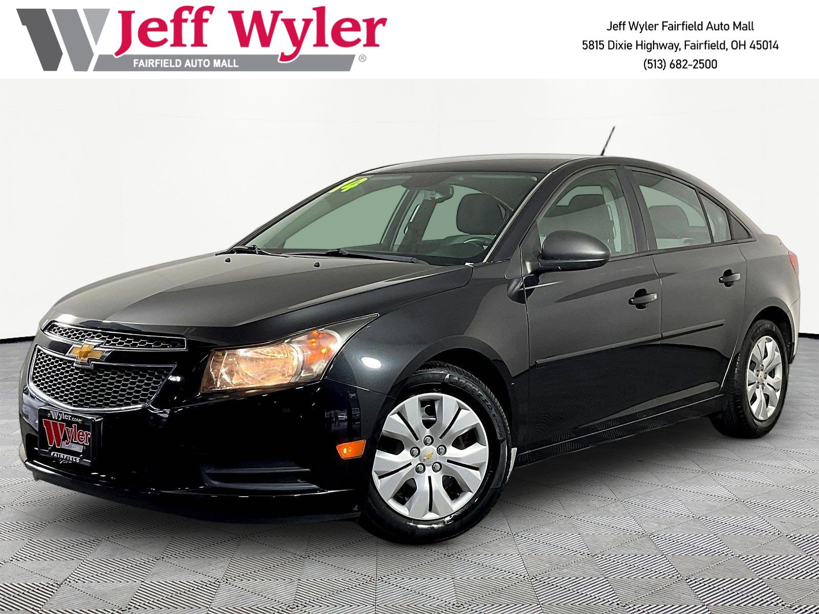 Used 2014 Chevrolet Cruze LS FWD image 1