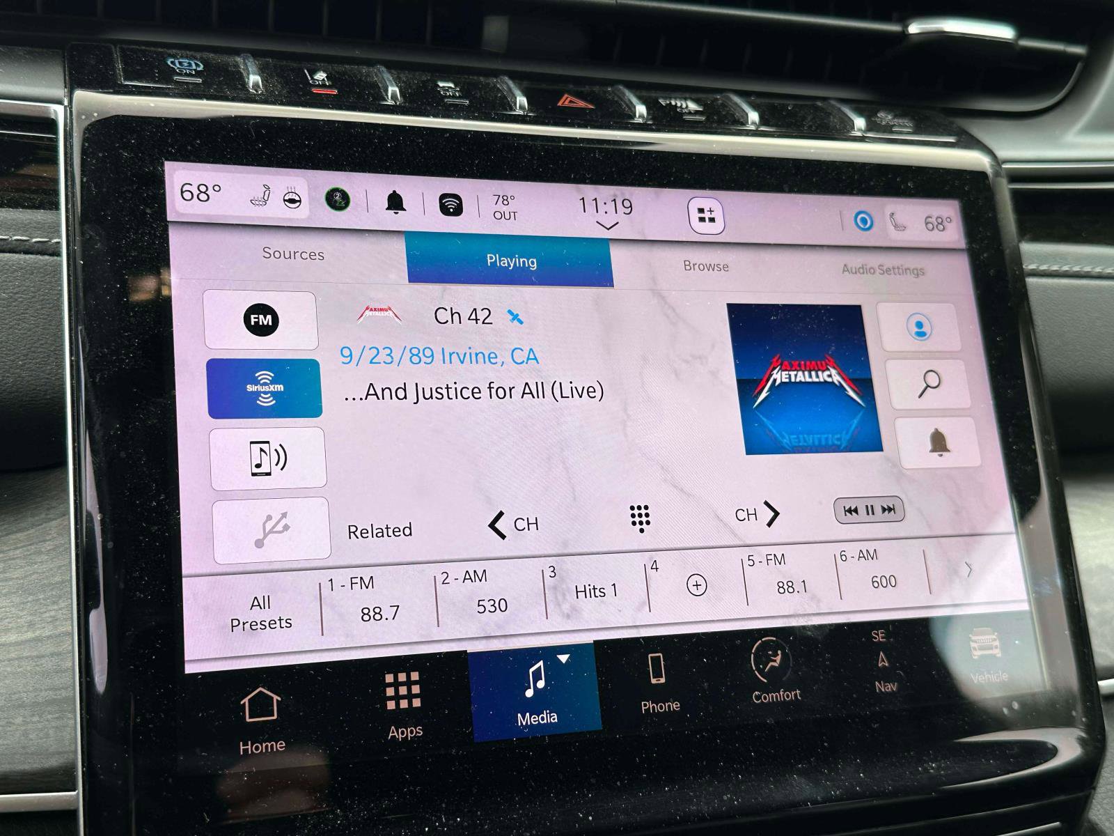 Used 2023 Jeep Grand Cherokee 4WD 4xe image 25