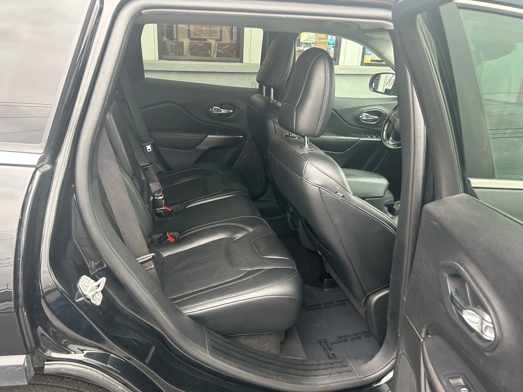 Used 2020 Jeep Cherokee Latitude Lux w/ Comfort/Convenience Group image 25