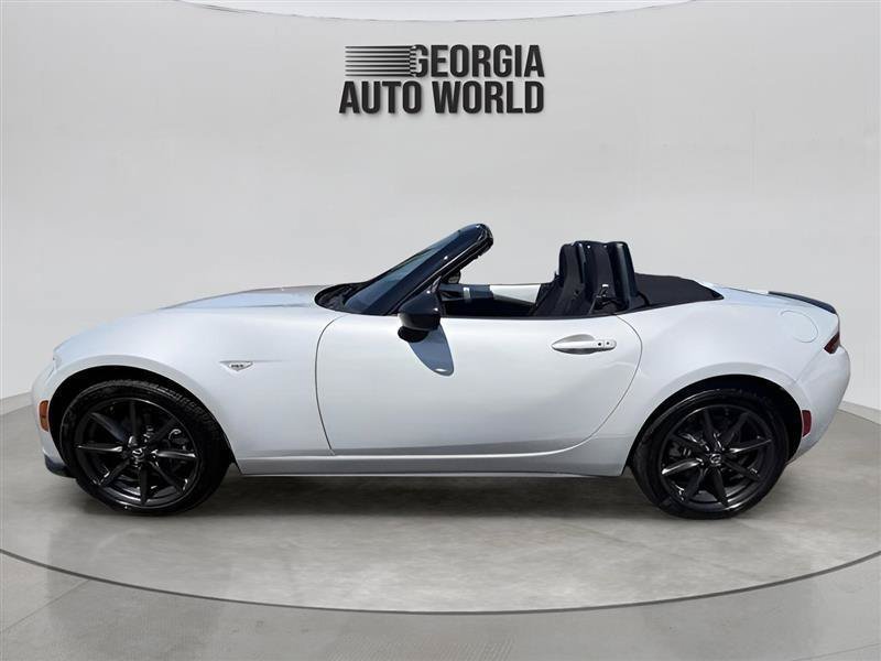 Used 2016 MAZDA MX-5 Miata Club RWD image 10