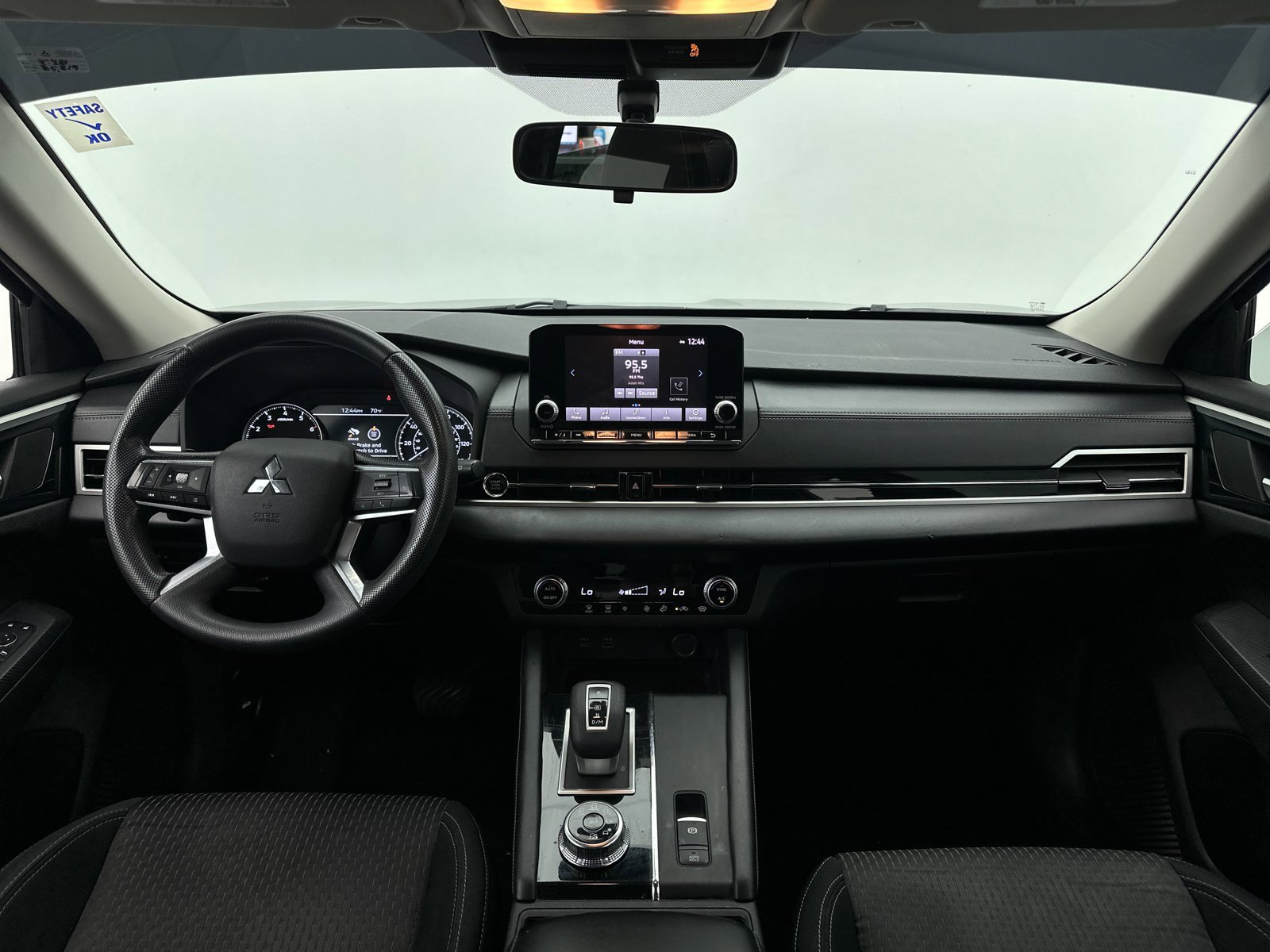 Used 2022 Mitsubishi Outlander ES image 15