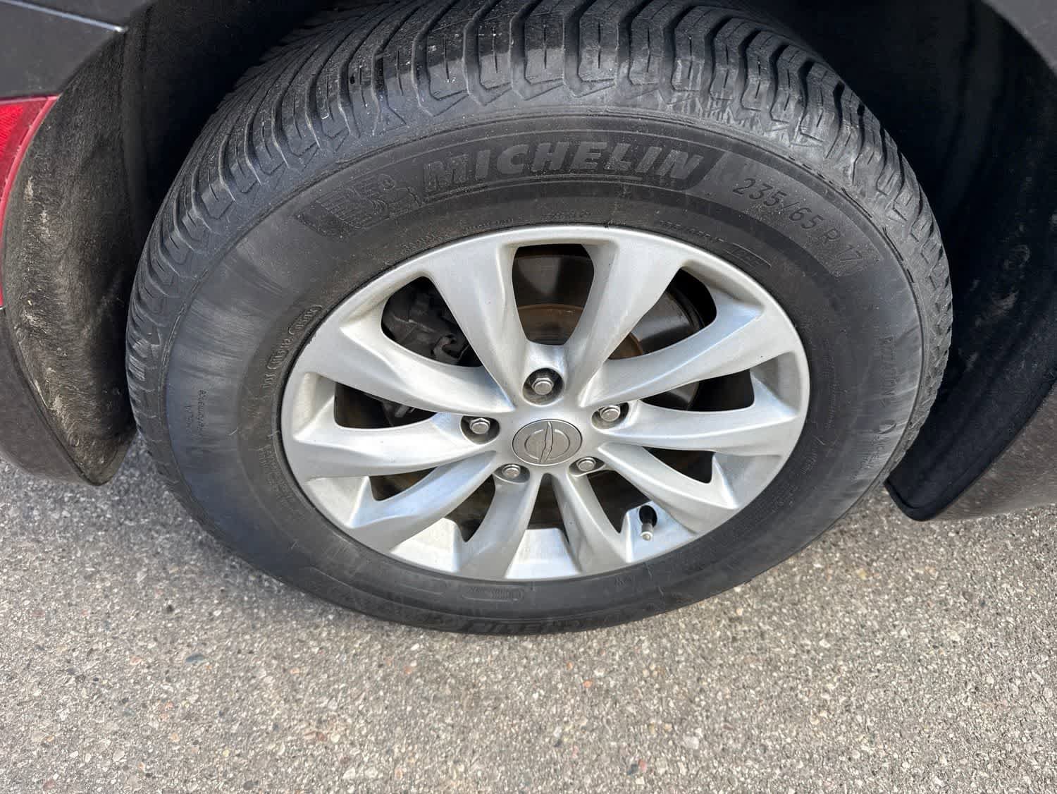 Used 2018 Chrysler Pacifica Touring-L FWD image 11