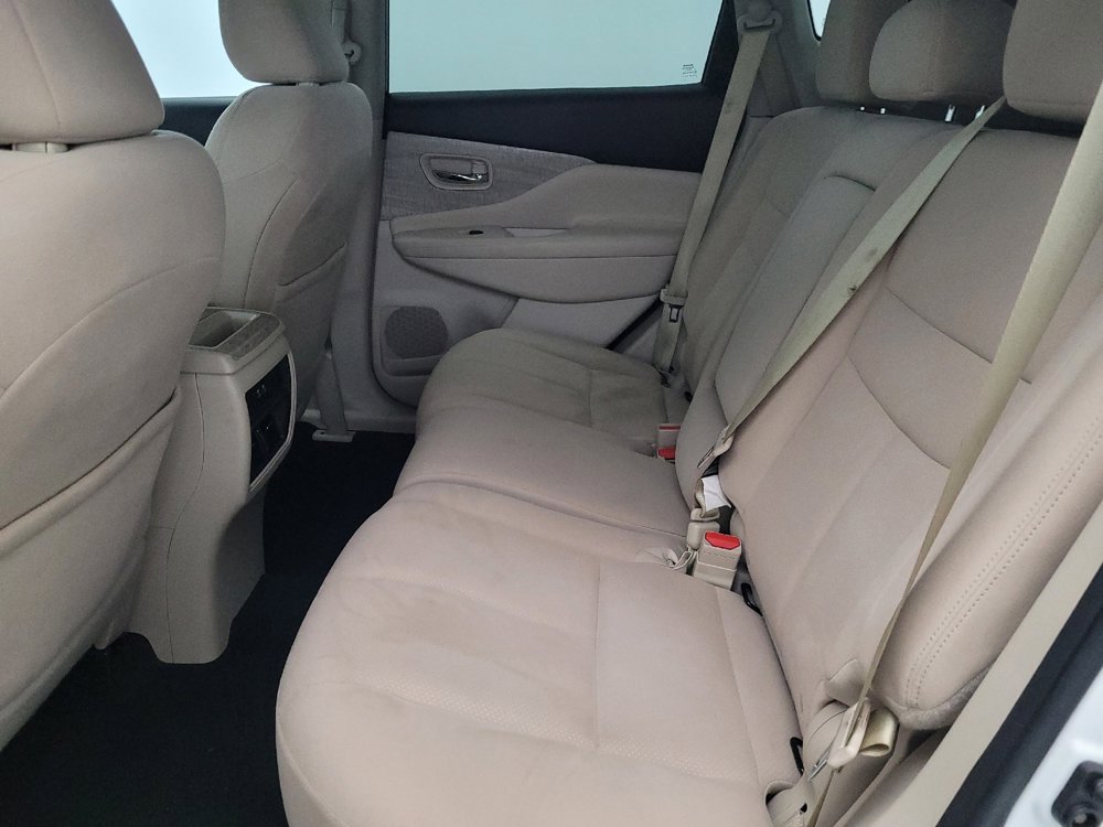 Used 2019 Nissan Murano SV w/ Premium Package image 18