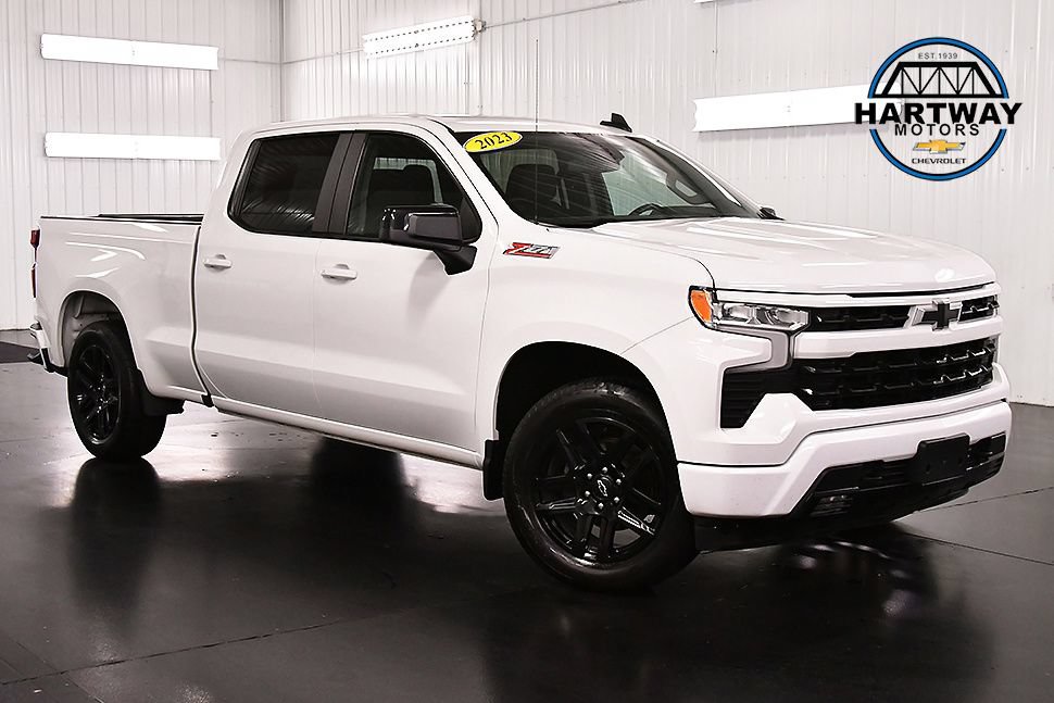 Used 2023 Chevrolet Silverado 1500 RST w/ Z71 Off-Road Package AWD/4WD image 1