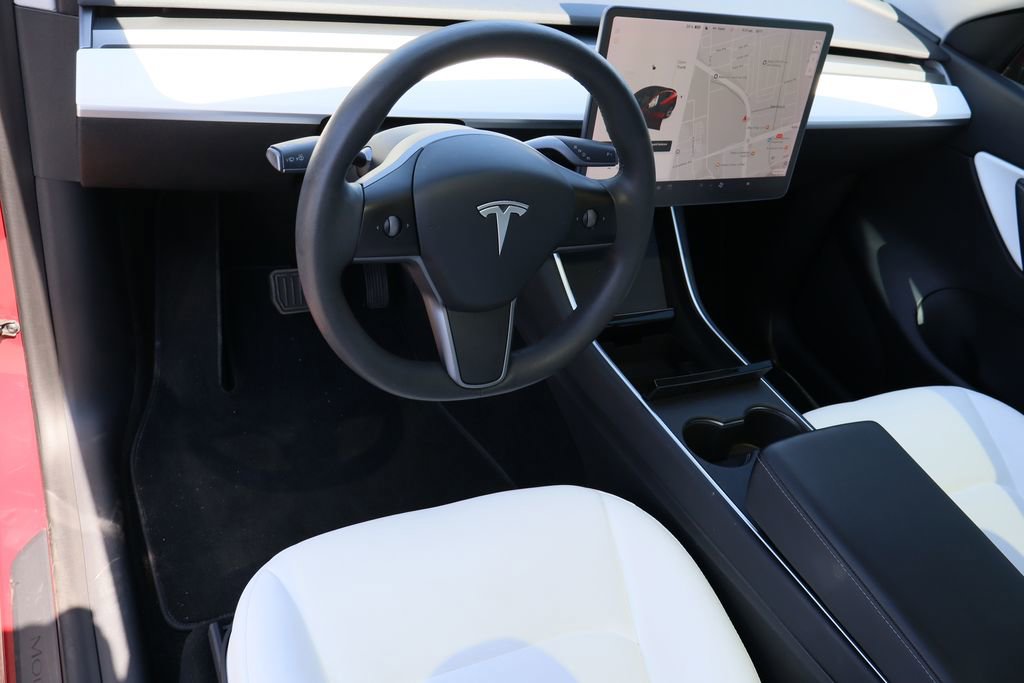 Used 2021 Tesla Model Y Long Range AWD/4WD image 12