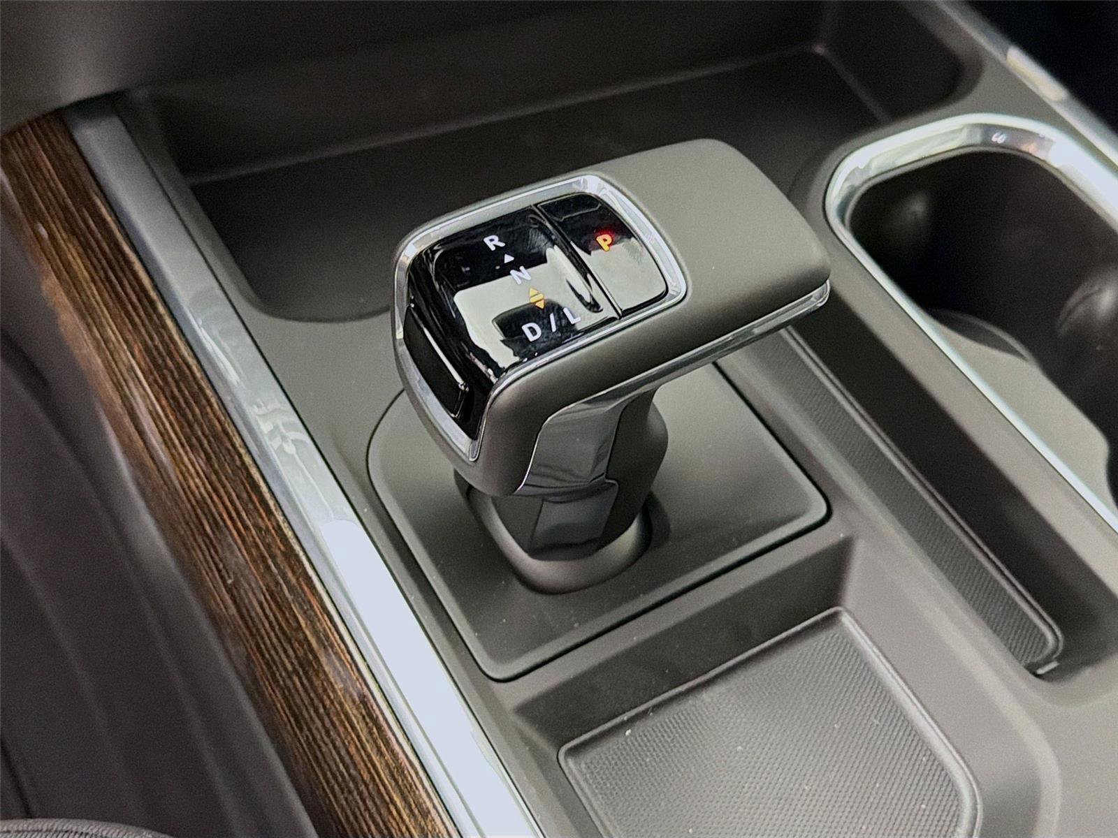 New 2026 GMC Sierra 1500 Elevation image 18