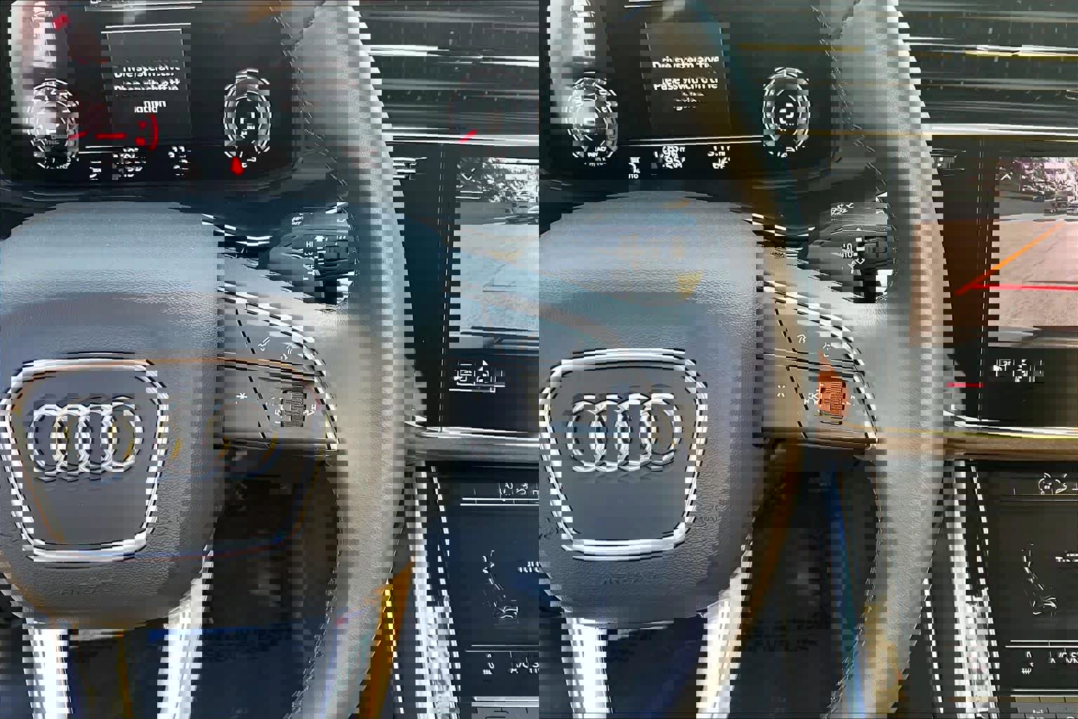 Used 2022 Audi Q7 Premium Plus w/ Premium Plus Package image 25