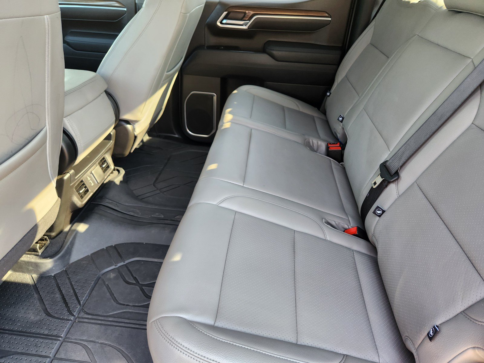 Used 2026 Chevrolet Silverado 1500 RST w/ RST Select Package AWD/4WD image 12