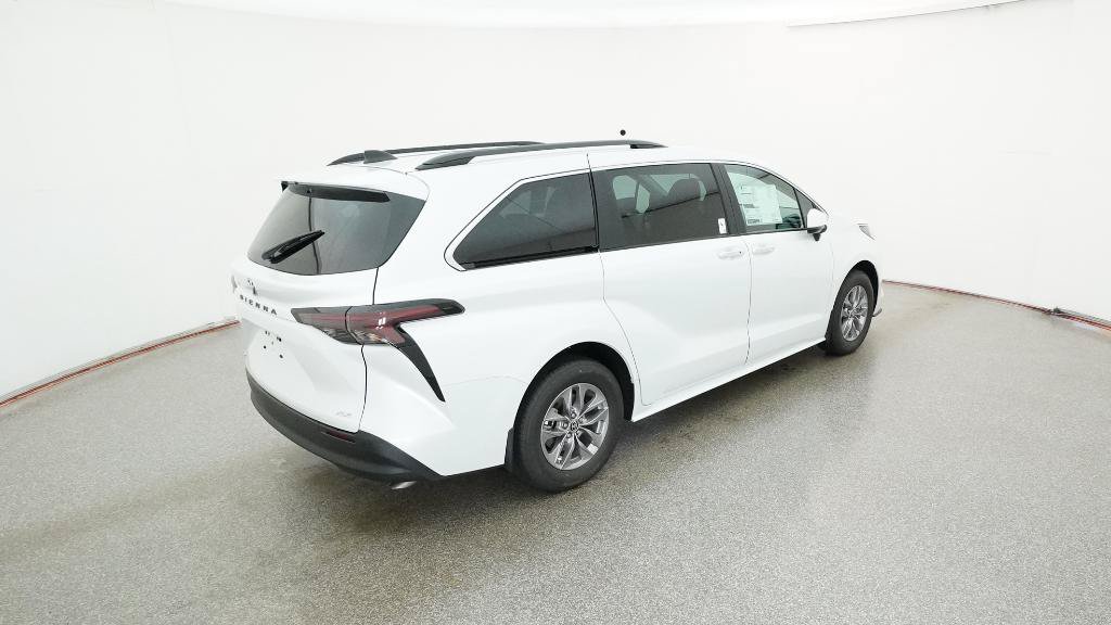 New 2026 Toyota Sienna XLE FWD image 12