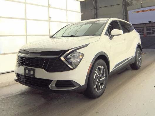 Used 2023 Kia Sportage LX image 5