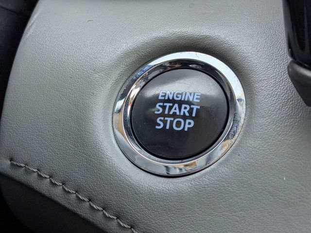 Used 2022 Toyota Highlander XLE image 32