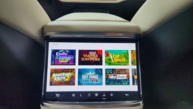 Used 2023 Tesla Model S Standard Range image 53