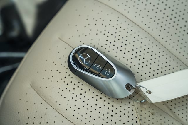 Certified 2023 Mercedes-Benz S 500 4MATIC image 46