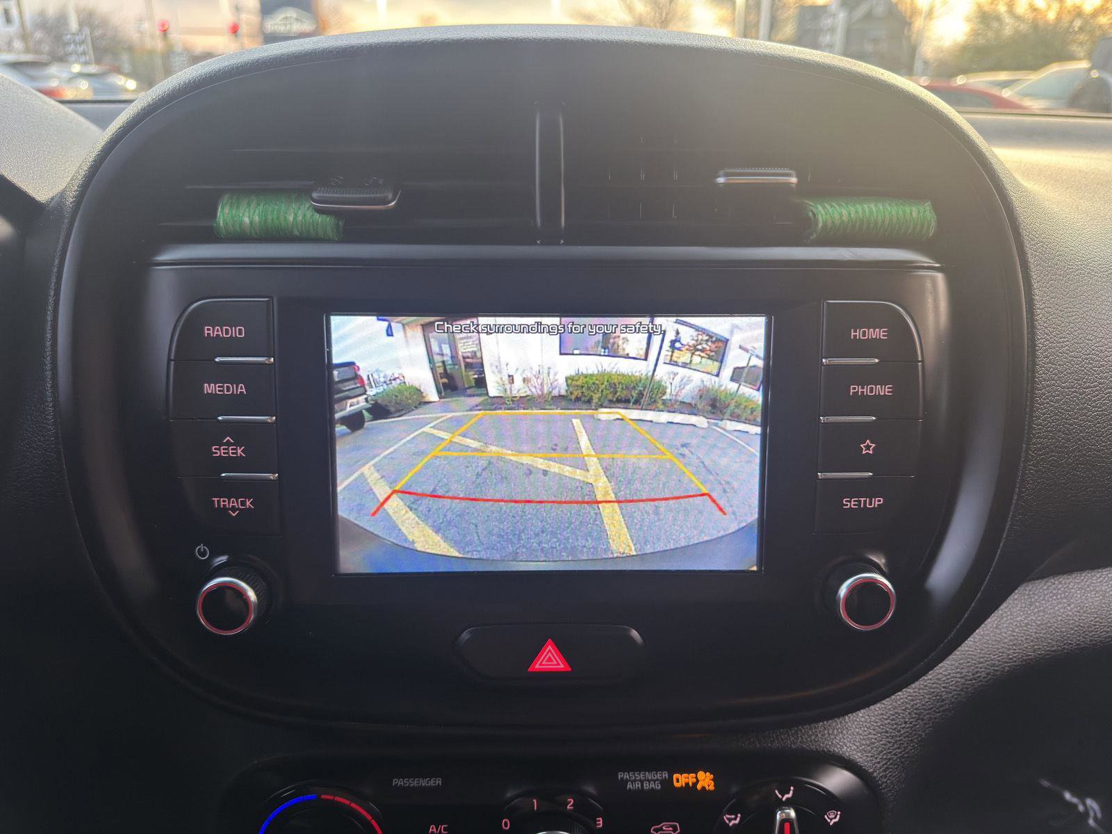 Used 2020 Kia Soul LX FWD image 25