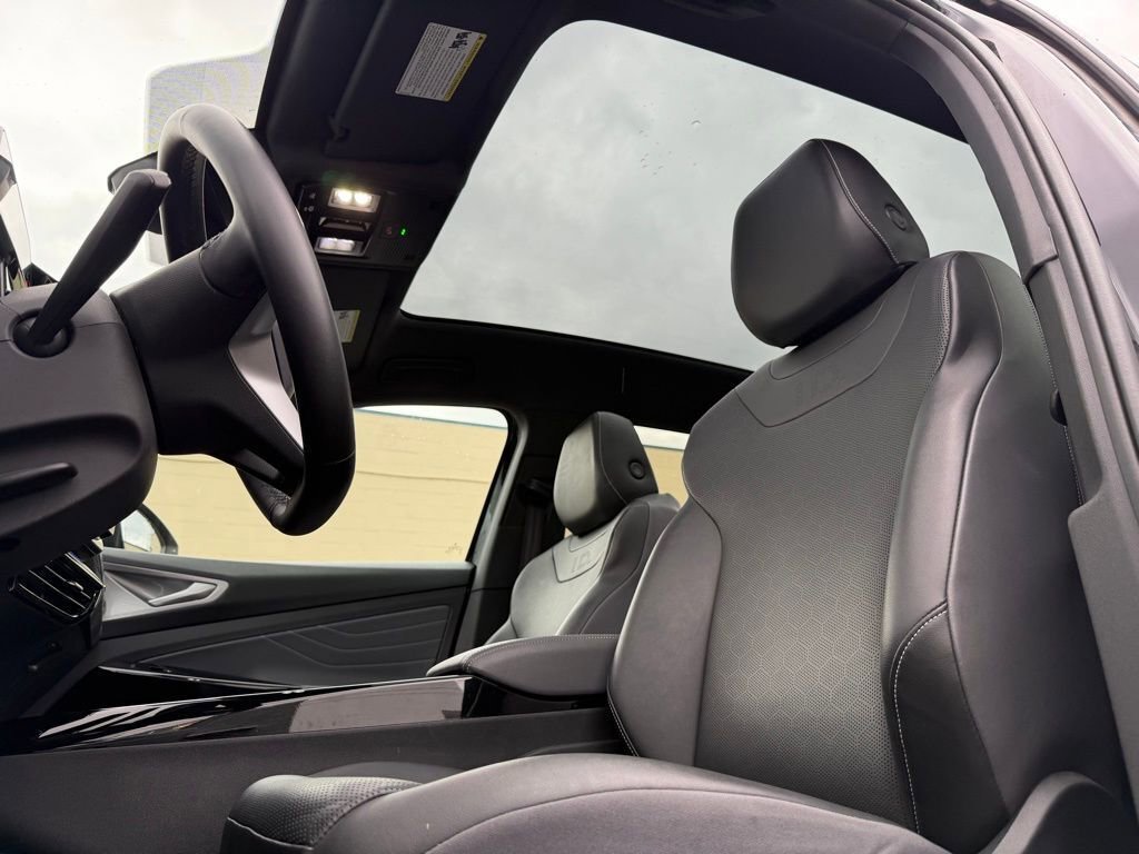 Used 2023 Volkswagen ID.4 Pro S AWD/4WD image 8