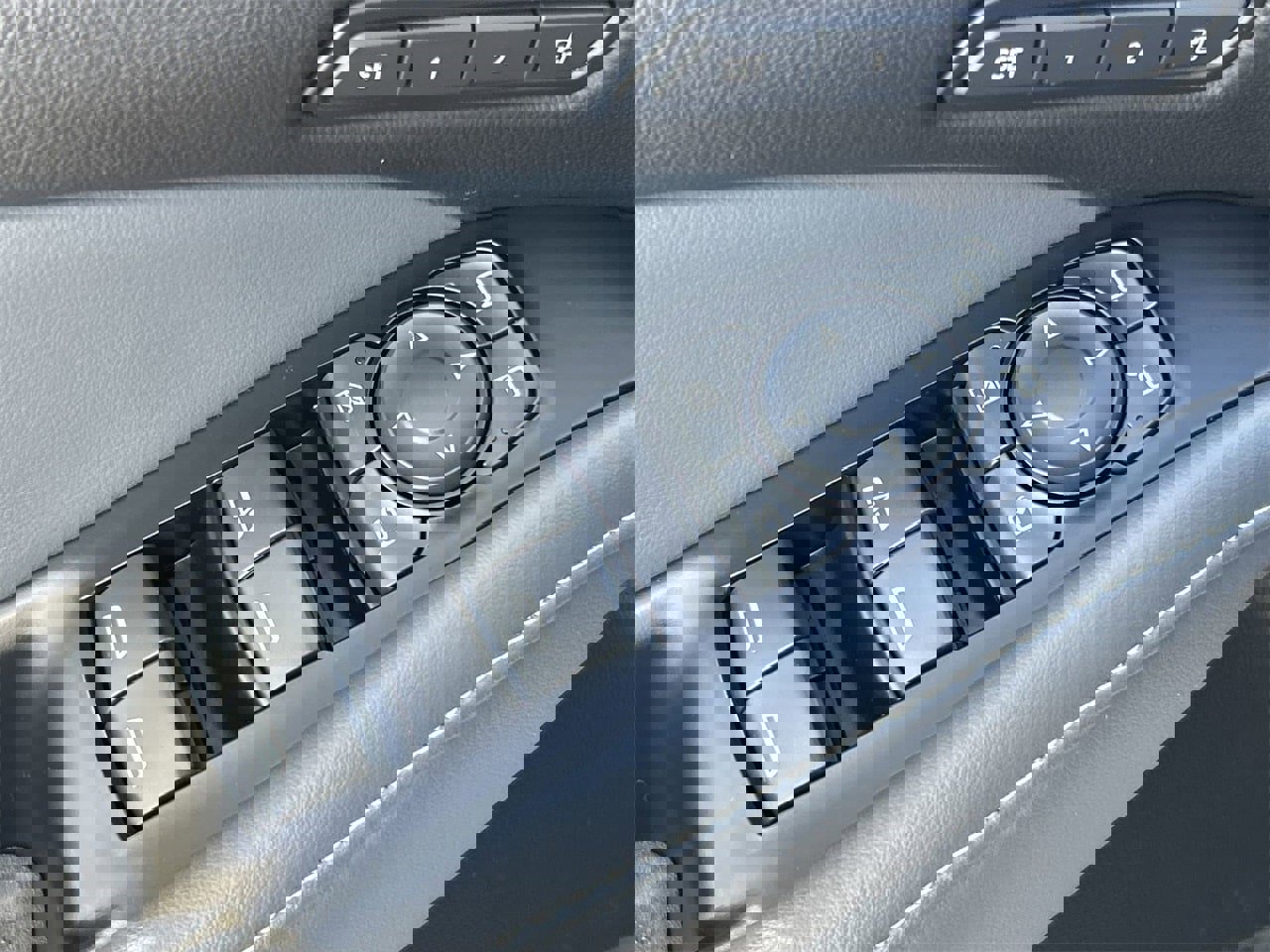 Used 2023 Buick Enclave Premium w/ Experience Buick Package image 17