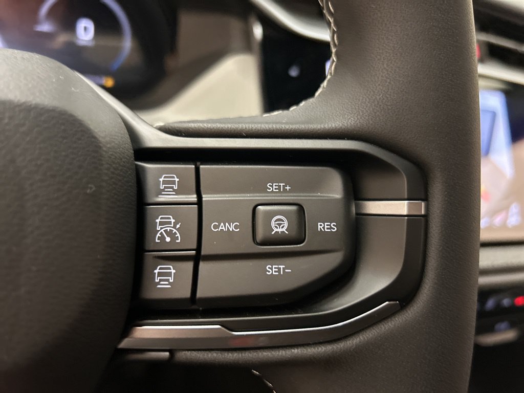 New 2026 Jeep Cherokee Laredo AWD/4WD image 24