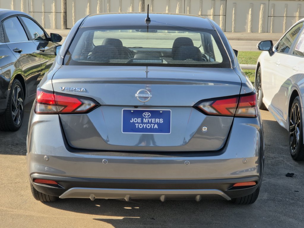 Used 2025 Nissan Versa S w/ Trunk Package FWD image 8