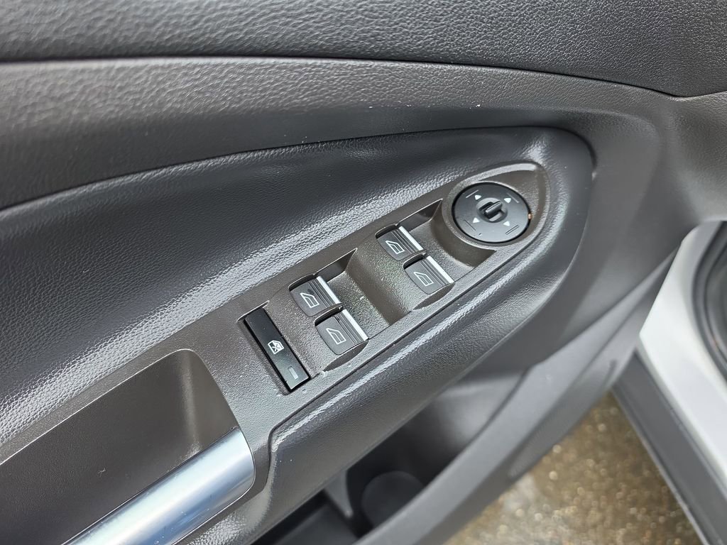 Used 2019 Ford Escape Titanium image 26